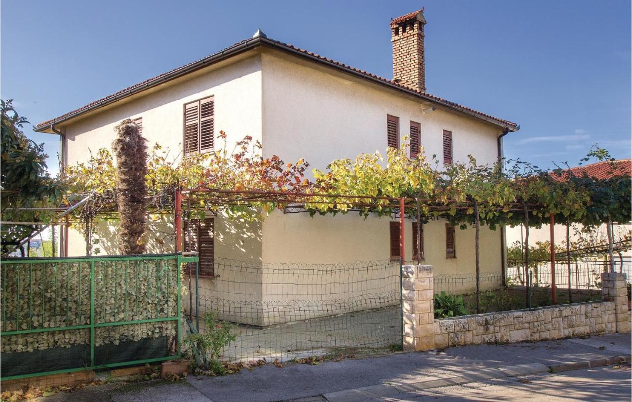 Awesome Apartment In Pula With Wifi Exterior foto
